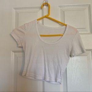 scoop neck crop top